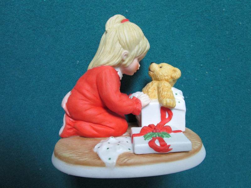 Lenox "Teddy's First Christmas" , fine porcelain figurine[A]^^