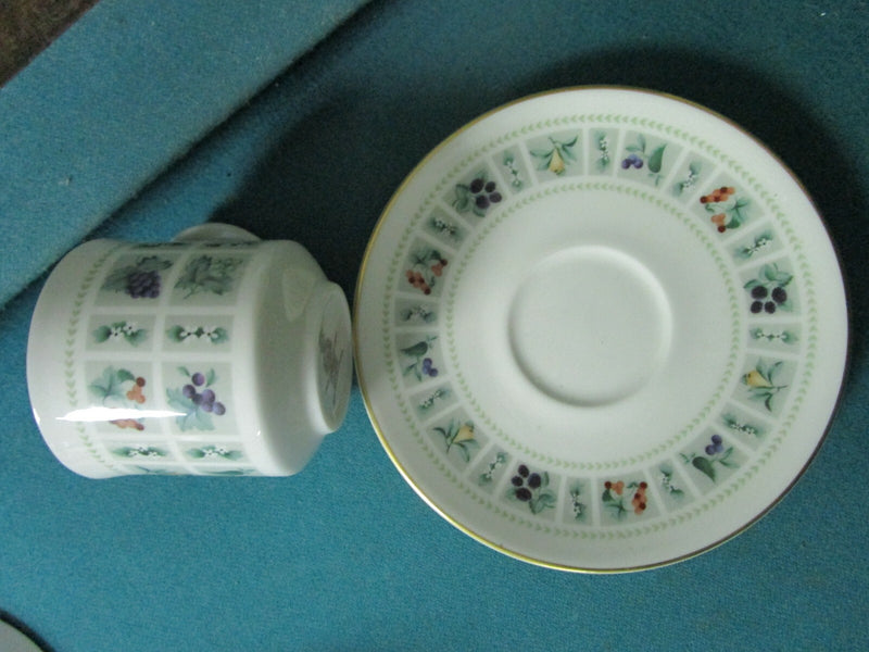 ROYAL DOULTON tea Cup & Saucer, "Tapestry" pattern England orig [85]