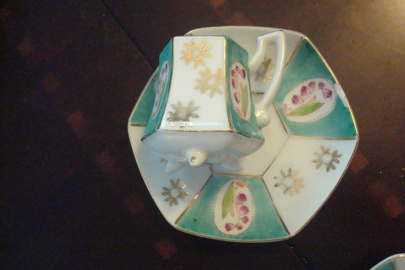 Royal Sealy Japan set of 4 coffee cups and saucers, green, gold and flowers [80D