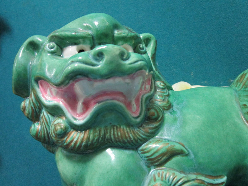 Foo dog by pottery studio signed Brian Lee, green, very detailed