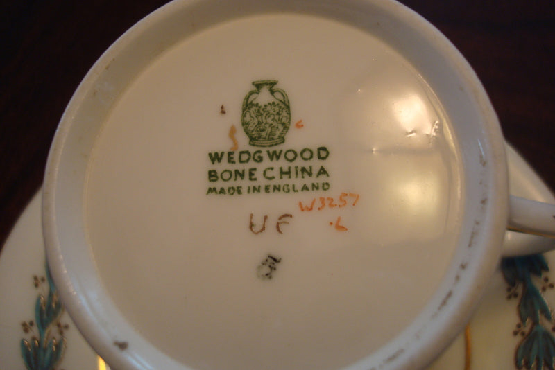 “Wedgwood” cup and saucer made in England, white  with blue garlands [a5#3]