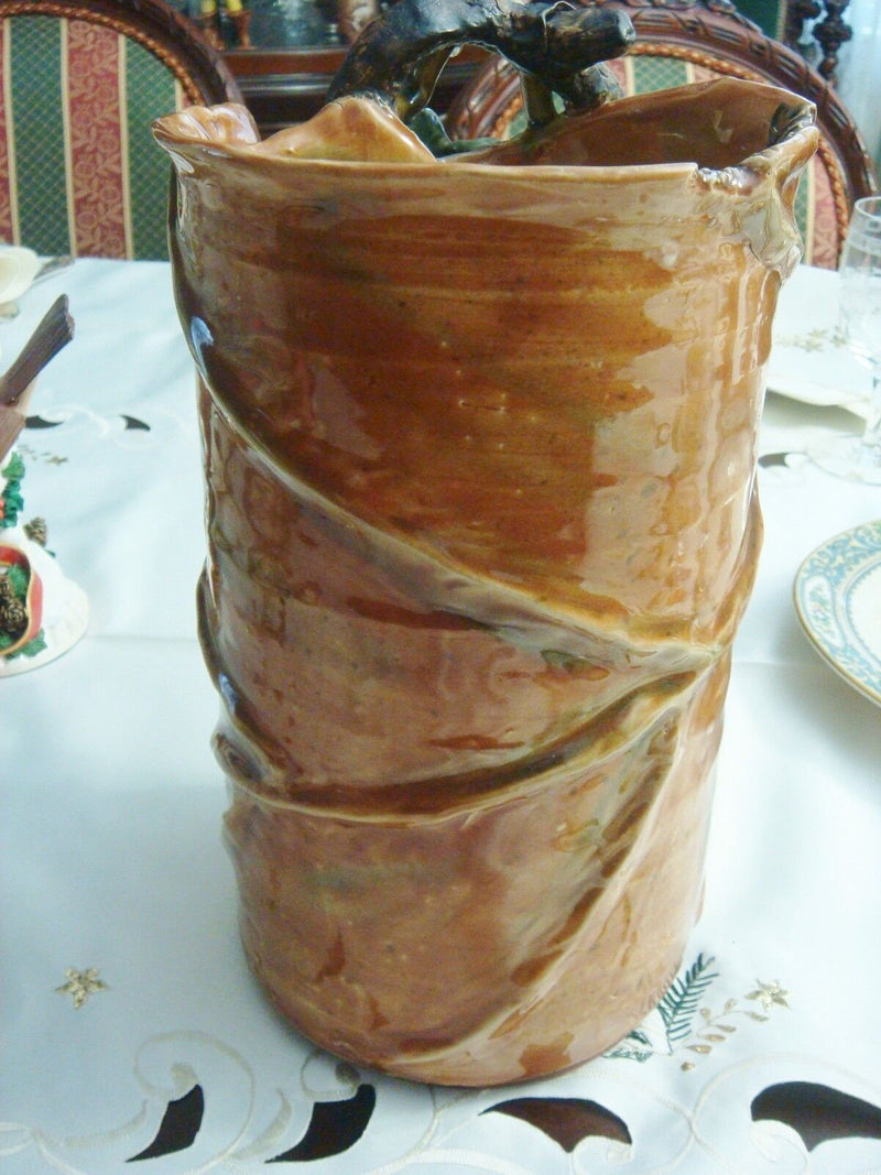 Ikebana Ware Japan hand made  gorgeous terracota frog, apples and leaves vase[8