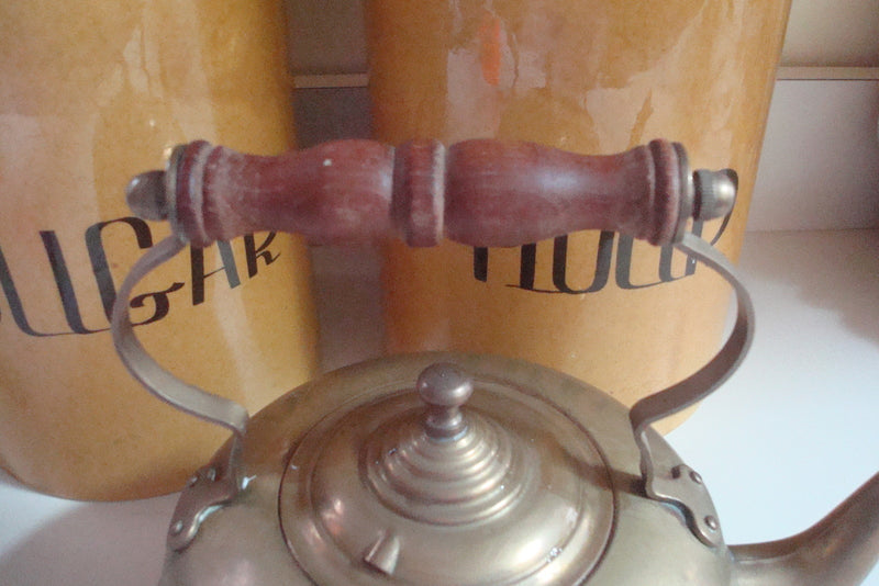 Brass footed mid century kettle wooden handle FOOTED ^^^