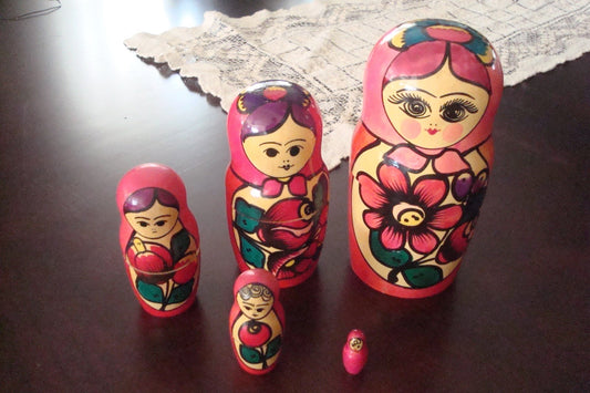 Russian nesting dolls, 5 pieces, principal doll  is 6 1/2" original