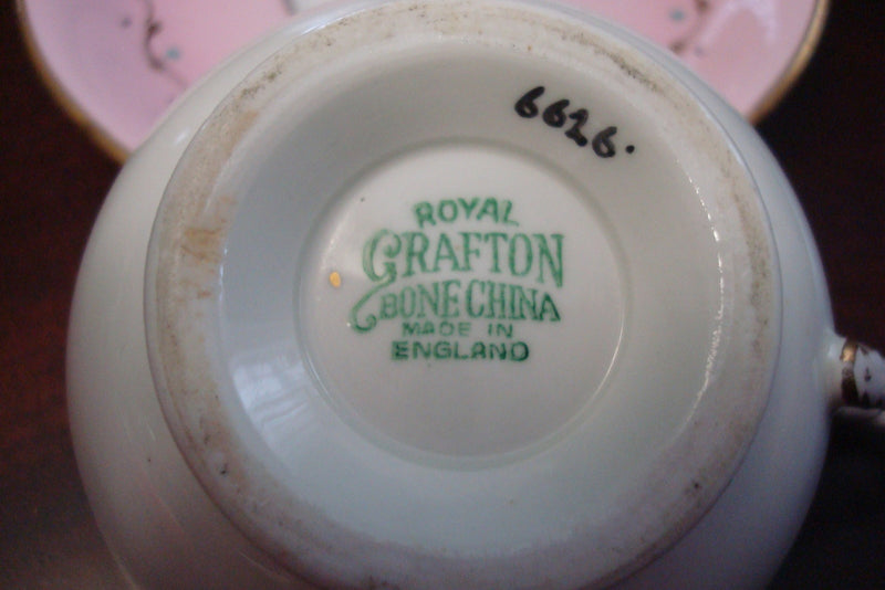 Royal Grafton England Antique footed cup and saucer, pink  and gold [a5#3]