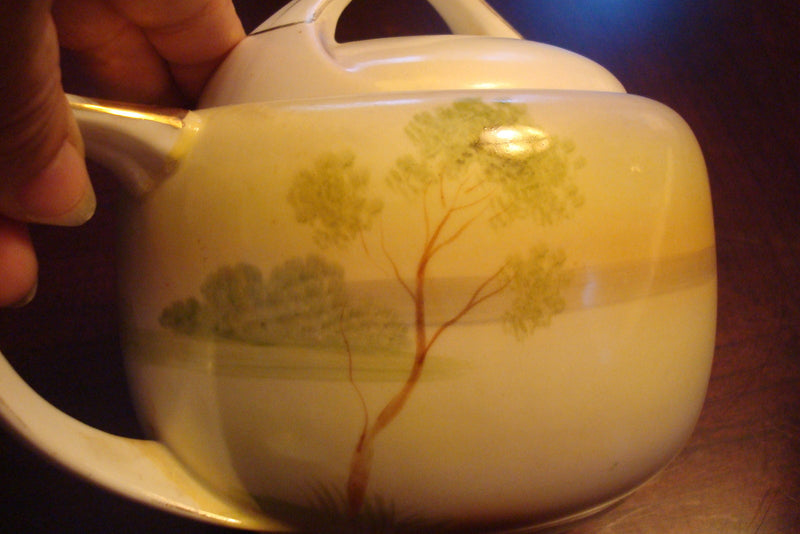 Nippon JAPAN teapot, 5" X8" HANDPAINTED COUNTRY SCENE original [TP9]