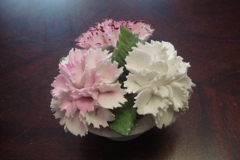 Crown Staffordshire "January" mini basket with carnations[a*3]