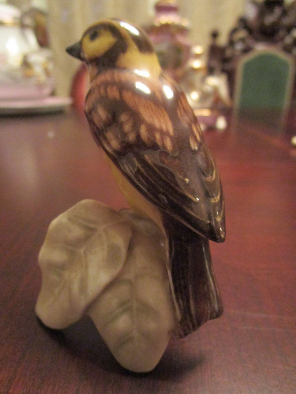 Goebel Yellow  Hammer Bird On Branch  Goldammer Brown Bruant Dore 3 1/2[a7]