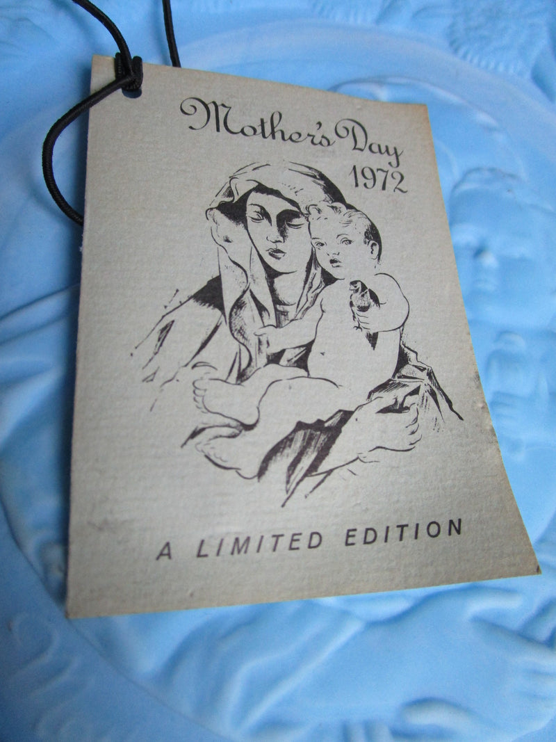 Fenton Mother's Day Milk Glass 2 Plates, Blue And White [am6]