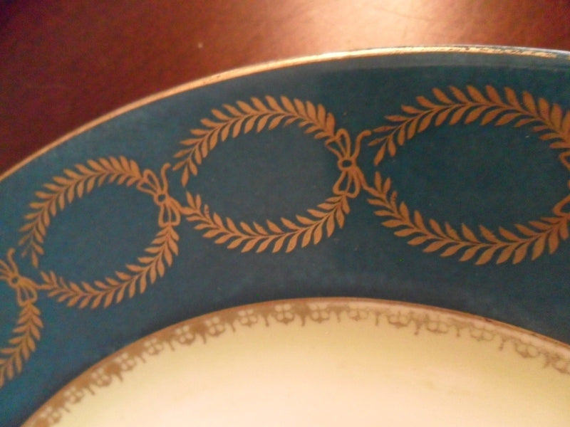 Oscar Schlegelmilch? Germany portrait plate lady in green [#122]