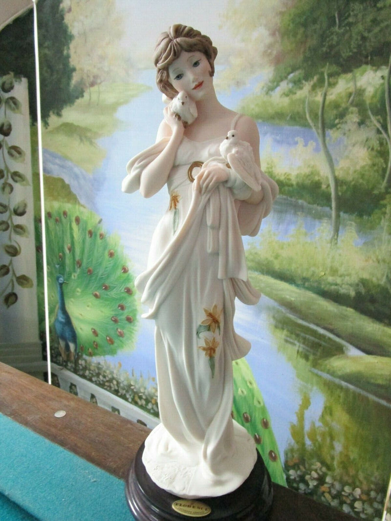 G. ARMANI CAPODIMONTE FIG. ORIENTAL LADY- THE DREAMER- GARDEN WEDDING PICK1