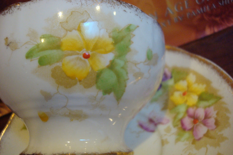 Royal Standard China made in England cup / saucer "Charmaine" pattern [a5#3]