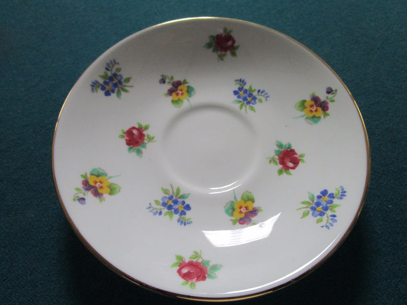 Royal Victoria England Floral Tea Cup And Saucer  Original [65]