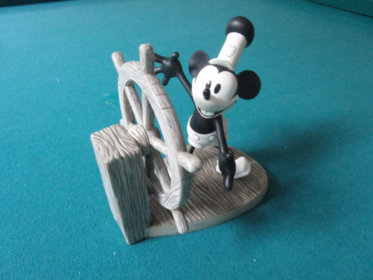 "Walt Disney's" Classics Steamboat "Mickey" Figurine Nib Original ^^^