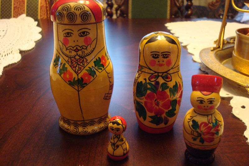 Russian nesting dolls, four, made in Russia, original sticker,  5" Family of 4