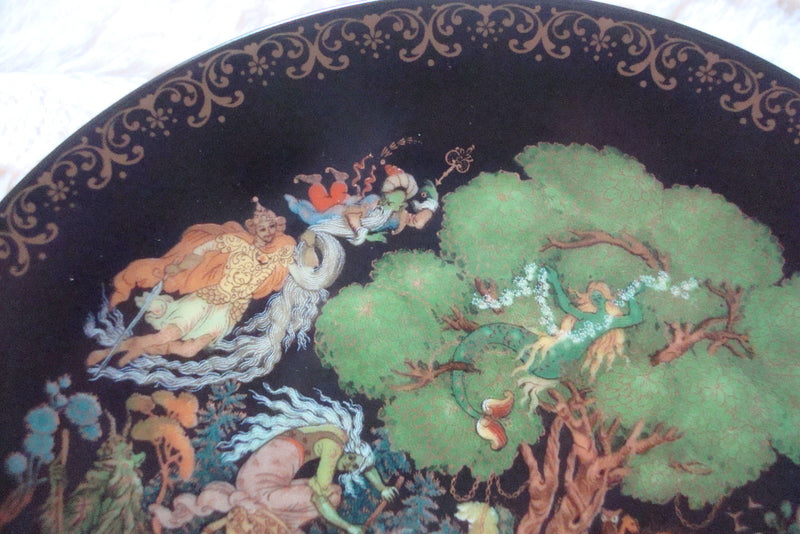 Russian Leyends Collector Plate "Lukomorya" with certs, no original box ^^