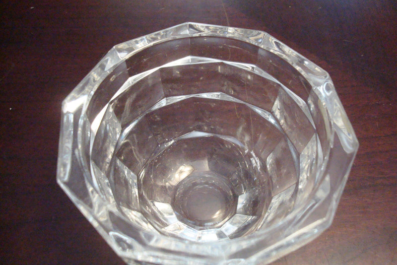 Kosta Boda sweden crystal bowl, 3" tall by 4 1/4" ORIG [GL-10]