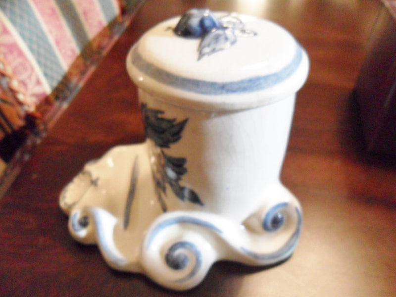 Majolica c1900s inkwell blue and white,4 1/2" tall ANTIQUE RARE