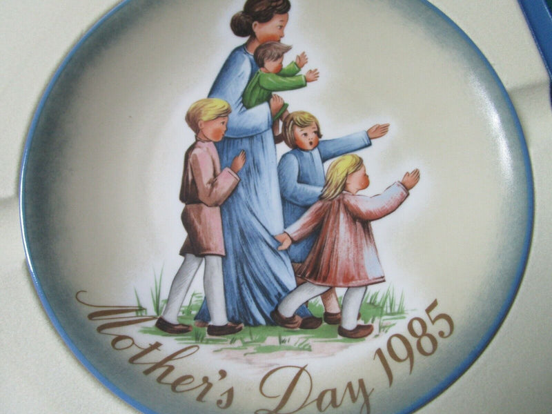 Goebel Bertha Hummel Mother’s Day Plates 1980/81/82/83/85/86/87/88/89 Newpick 1