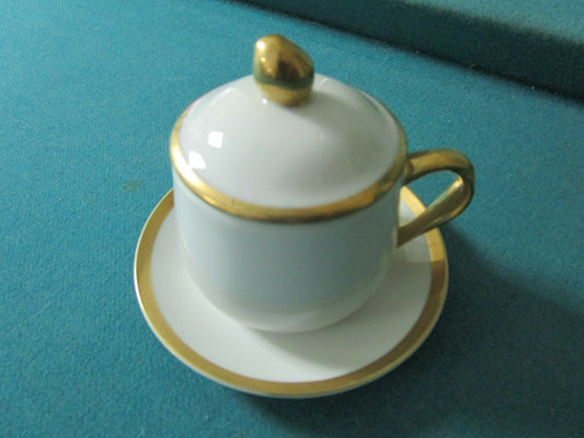 Neiman Marcus POT DE CREME AND SAUCER , white with gold [170C]
