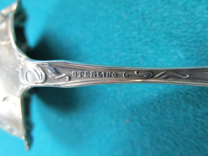 Gorhan? Sterling Gravy  Spoon Flowers Engraving 4 1/2" [silv]