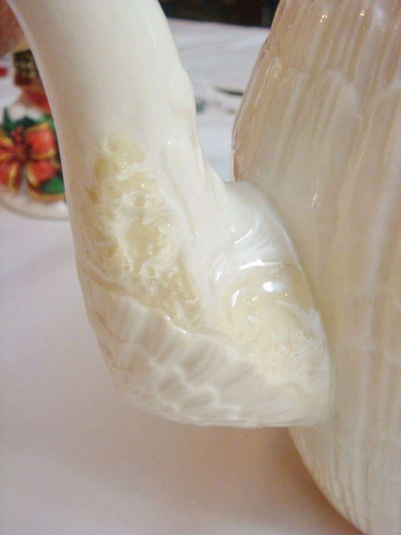 Coffee Pot & Lid in Limpet Yellow  Belleek Pottery (Ireland) 8" tall [a*12]