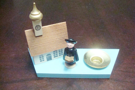 Wooden Carving candle holder Etch "Erzgebirgische Holzkunst" , priest [ANRI1