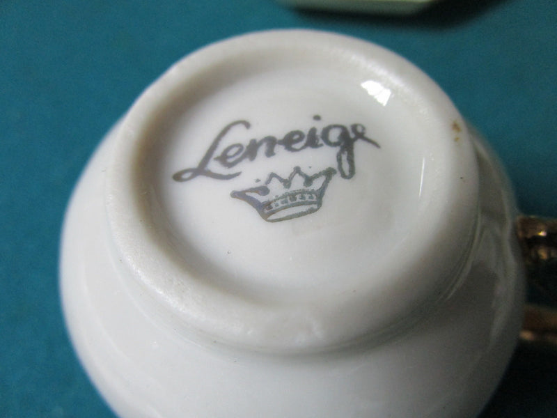 Leneige France 2 coffee cups and saucers -violets ORIGINAL [86]