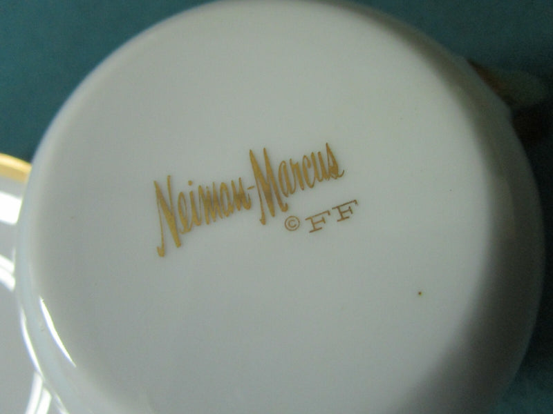 Neiman Marcus POT DE CREME AND SAUCER , white with gold [170C]