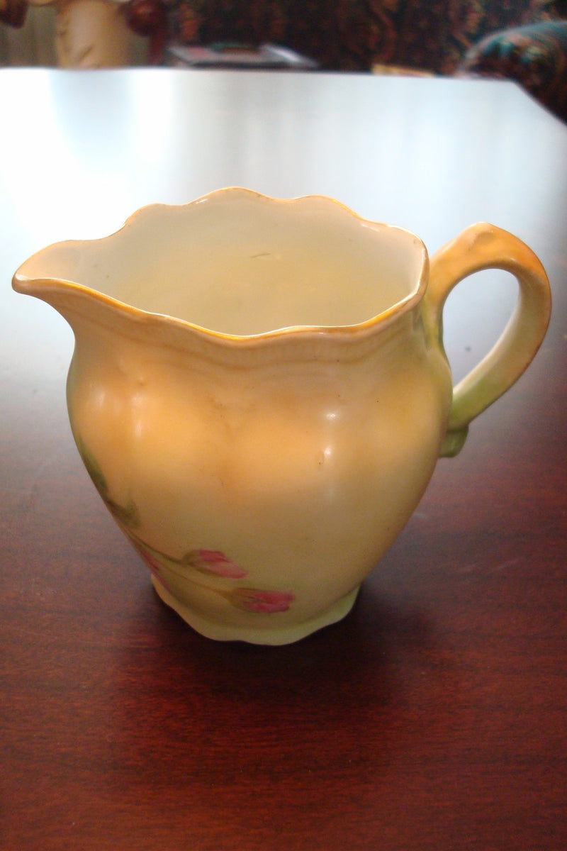 Mignon Z.S. & C Bavaria, Germany, delicate creamer  flowers original [86]