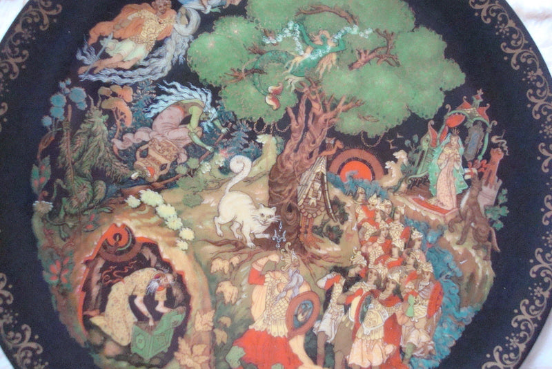 Russian Leyends Collector Plate "Lukomorya" with certs, no original box ^^