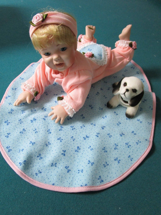 2001 Moments Treasured Baby  girl AUBREY blanket shaking head puppy ,6 x 11 doll