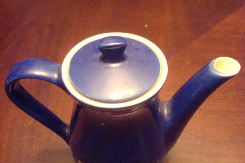 Waku Feuerfest Keramik, Germany, stove coffee/teapot to be left on stove [170i]