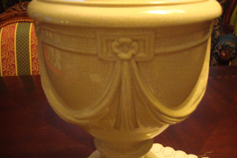 Ceramic Table Lamp Double Lights, ornated with ceramic drapes ORIGINAL LARGE