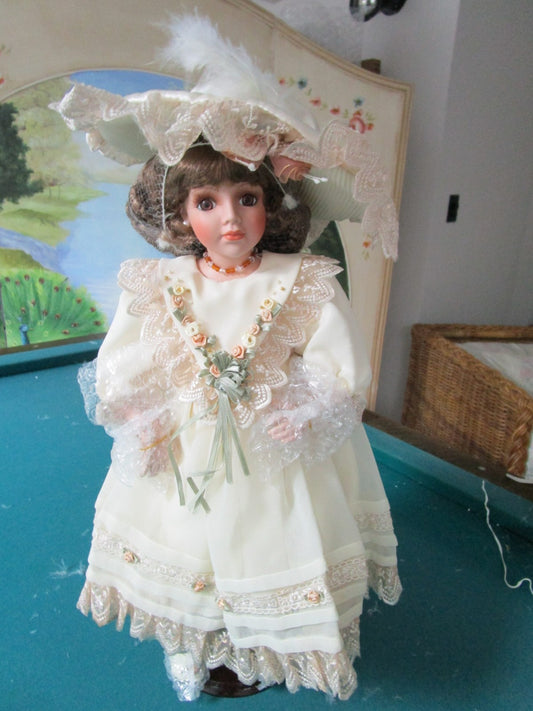 1990s Show Stoppers Inc DOLL, Alice, NIB