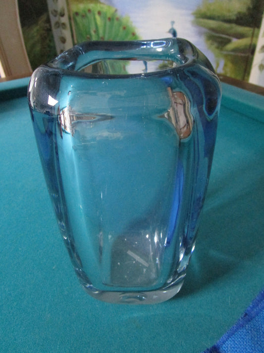 Strombergshyttan SWEEDEN HAND BLOWN glass vase 9 1/4"