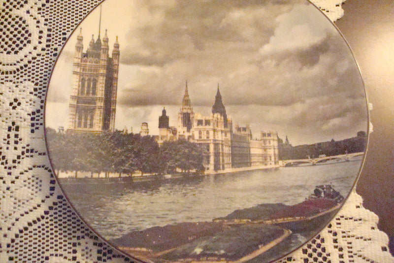 Royal Doulton Collector Plate "Houses of Parliament"[DL14]