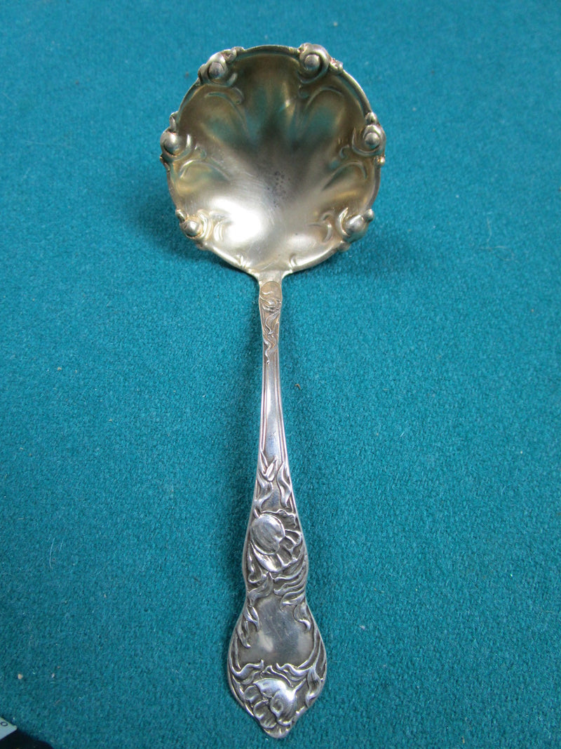 Gorhan? Sterling Gravy  Spoon Flowers Engraving 4 1/2" [silv]