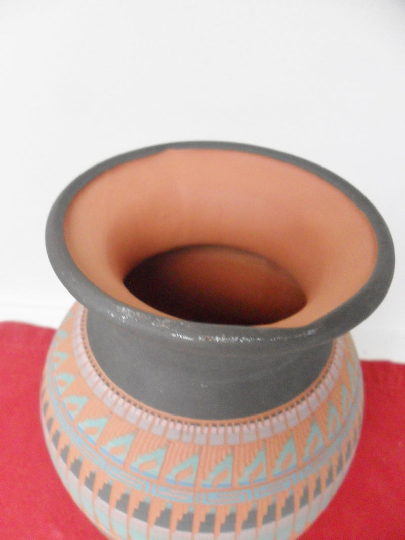 NAVAJO POTTERY CARVED VASE POT SIGNED - C. SMITH # 402435 ORIGINAL