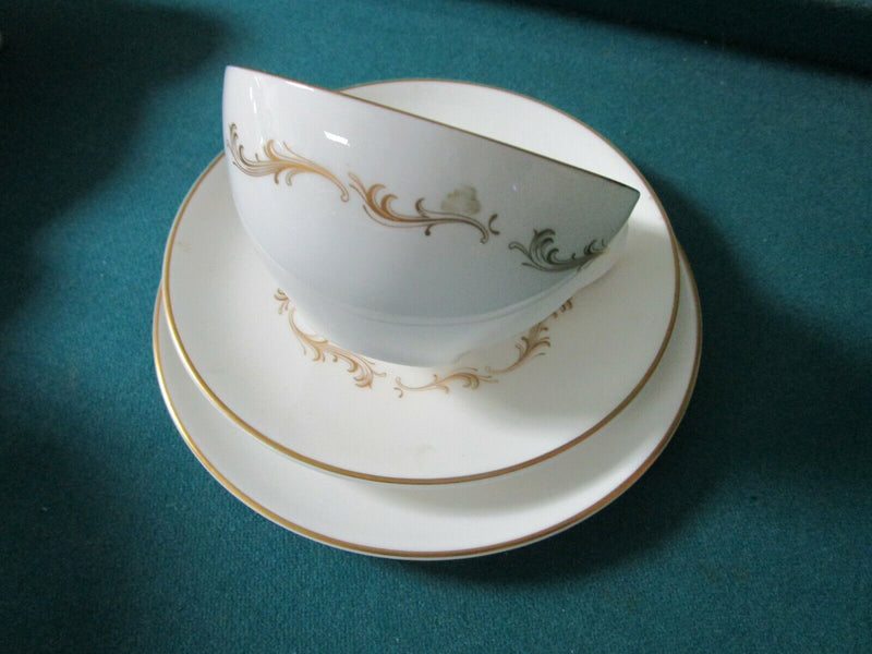 Royal Doulton England French Provincial Fine China White Garlands Pick 1