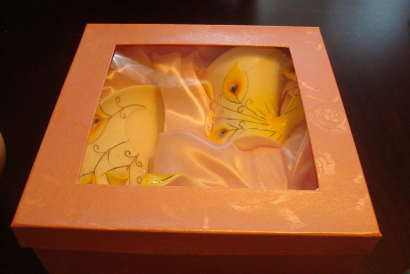 Beautiful cup and saucer from the Peacock Collection, cup ,saucer and spoon orig