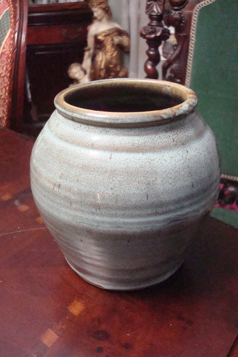 Nice green studio pottery marked "HR", 5 1/2" VESSEL