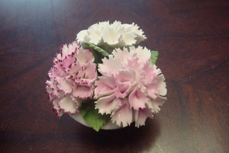 Crown Staffordshire "January" mini basket with carnations[a*3]