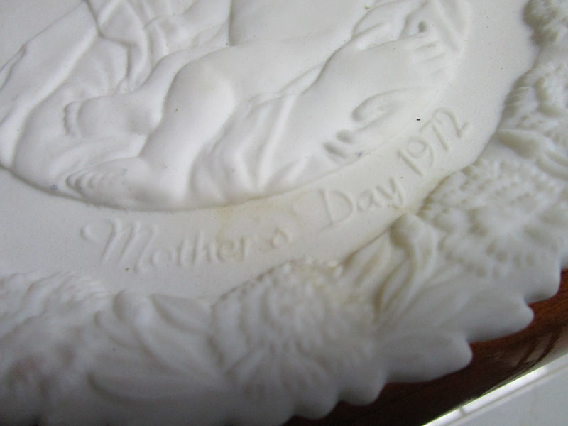 Fenton Mother's Day Milk Glass 2 Plates, Blue And White [am6]