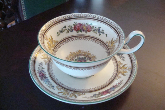 “Wedgwood” cup and saucer, flowers and griffons[a5#3]