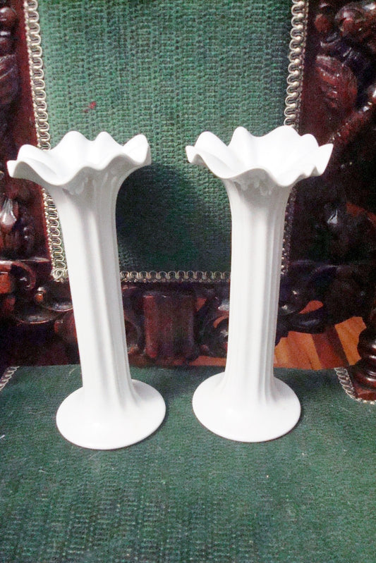Hutschenreuther Pair Candle Holders, German, Fluted Body Ruffled Borders [170L]