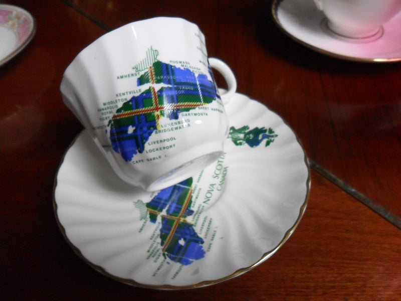 Crown Warwick England Nova Scotia Tartan tea cup and saucer [140J]