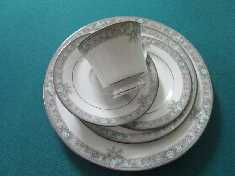 NORITAKE DINNER SET 5 PCS SWEET LEILAINI - VENETIAN ROSE - LUCEFORD - SILK RIBB