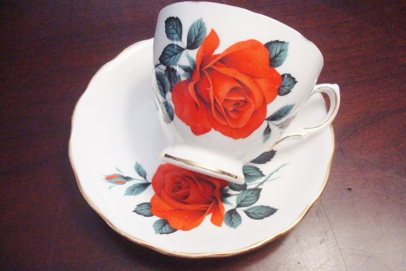 Royal Vale, England, Ridgways, Footed Cup & Saucer Set, red roses [80]