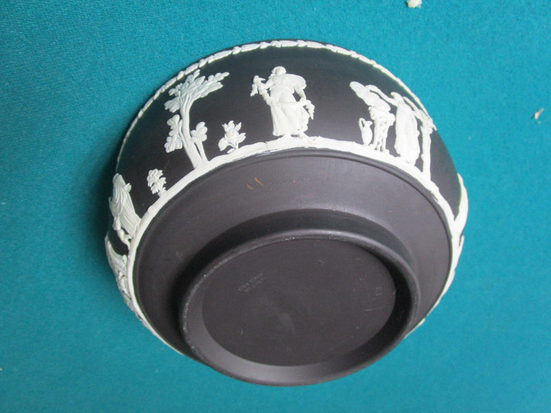 “Wedgwood” Black Solid Jasper Ware SACRIFICIAL BOWL ^^
